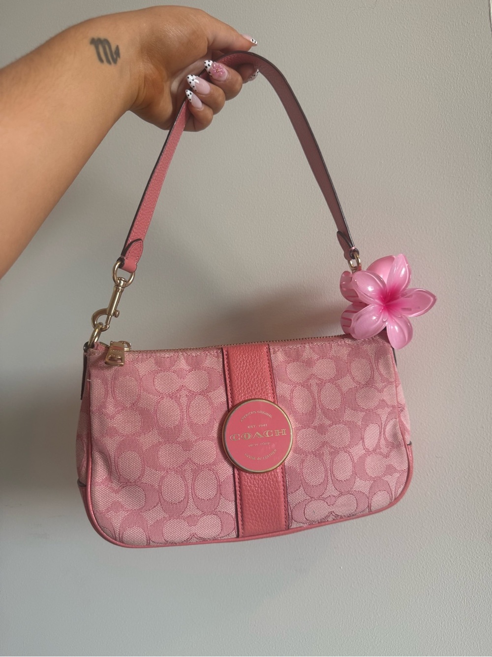 Coach Pink Signature Shoulder Bag Coach Lonnie Baguette